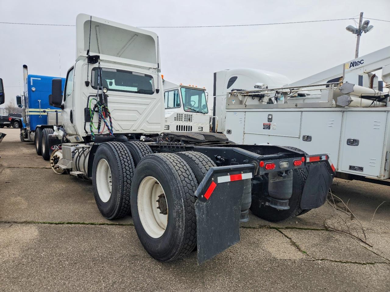 2023 International LT62F Semi Truck