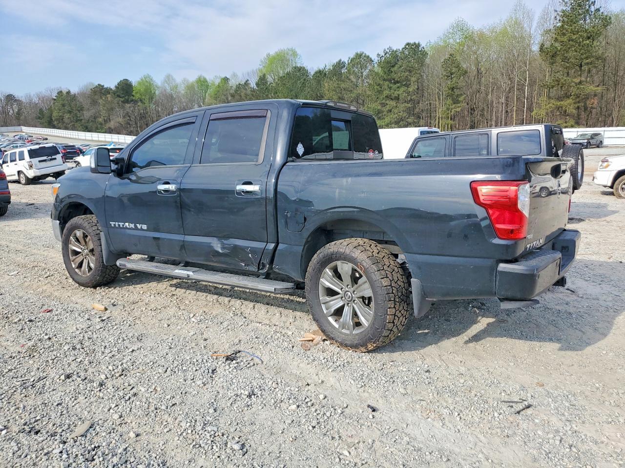 2019 Nissan Titan SL