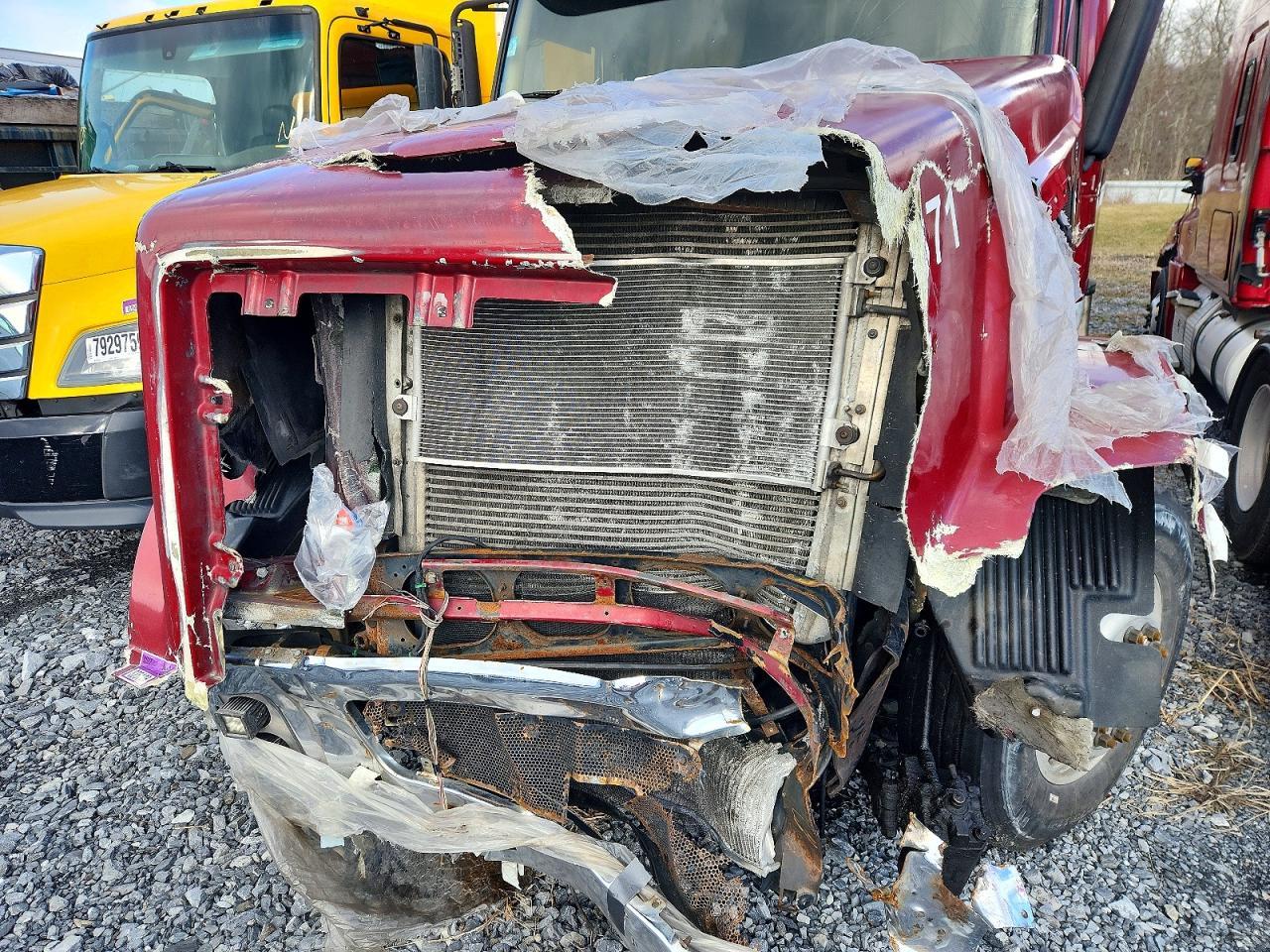 2008 Volvo VT Semi Truck