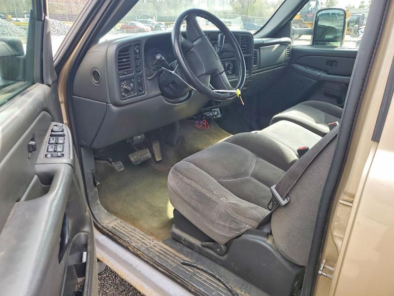 2004 GMC Sierra K2500 Crew Cab