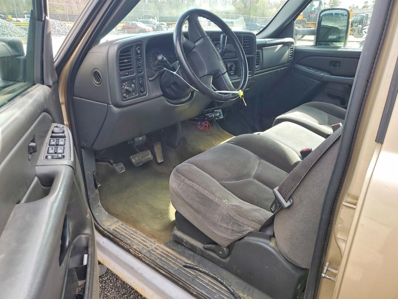 2004 GMC Sierra K2500 Crew Cab