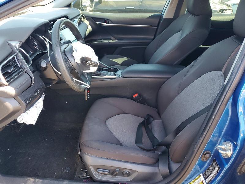 2020 Toyota Camry Hybrid le