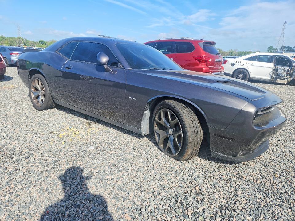 2016 Dodge Challenger r