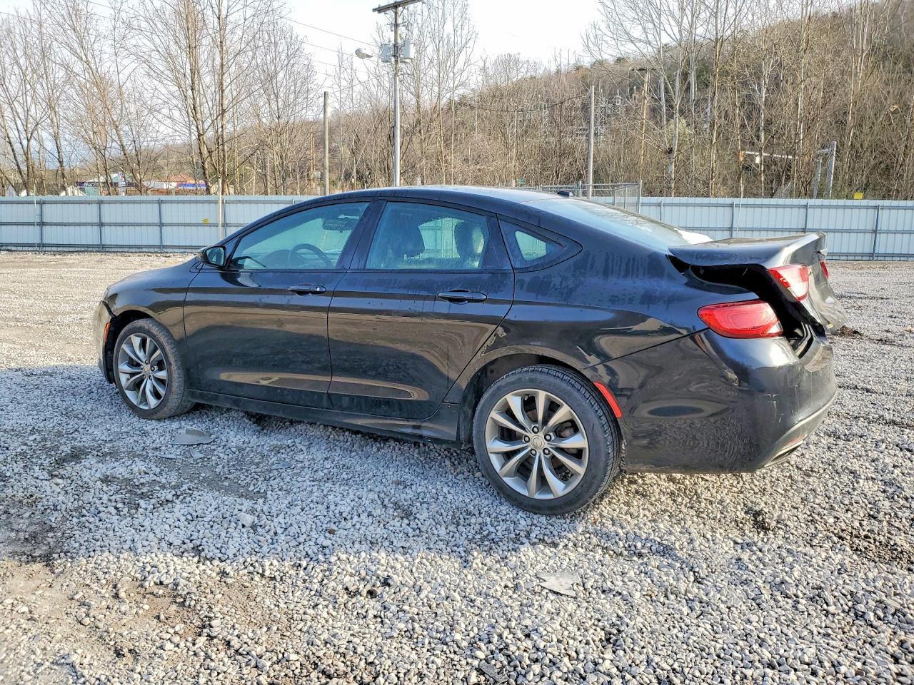 2015 Chrysler 200 s