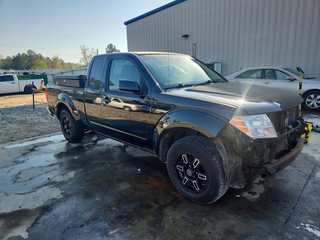 2009 Nissan Frontier XE
