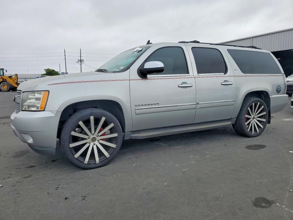 2011 Chevrolet Suburban C1500 ltz