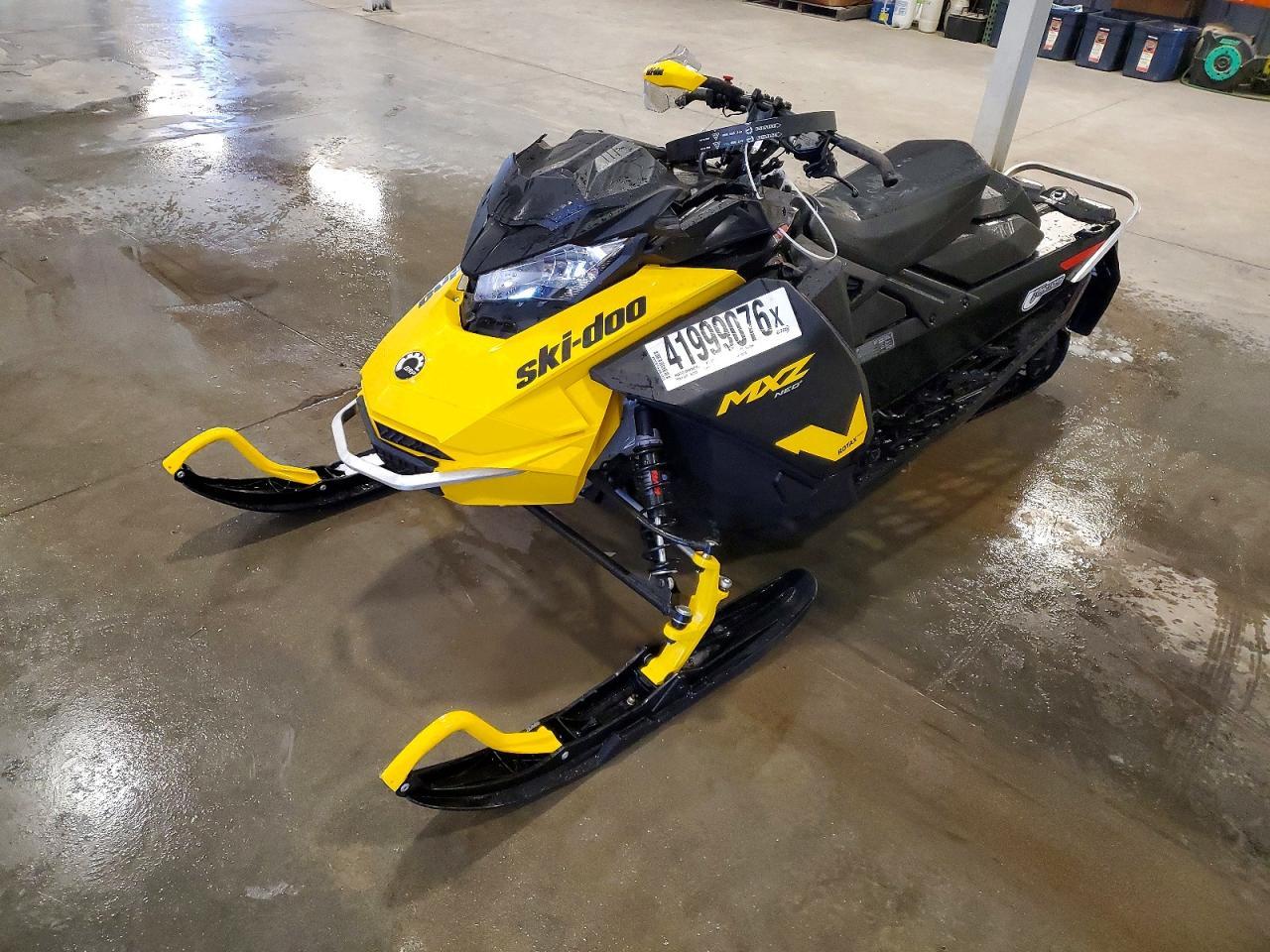 2025 Skidoo MXZ NEO 600CC