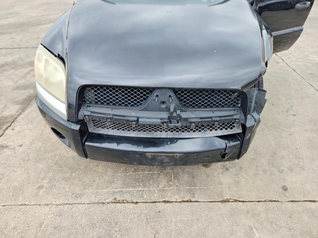 2009 Mitsubishi Raider LS