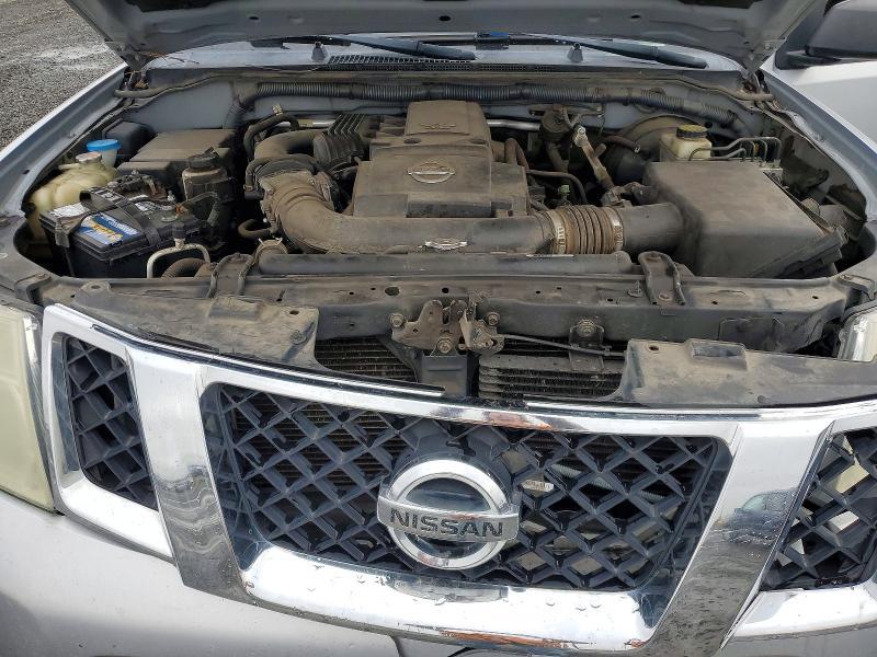 2011 Nissan Pathfinder s