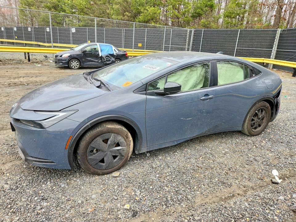 2025 Toyota Prius le