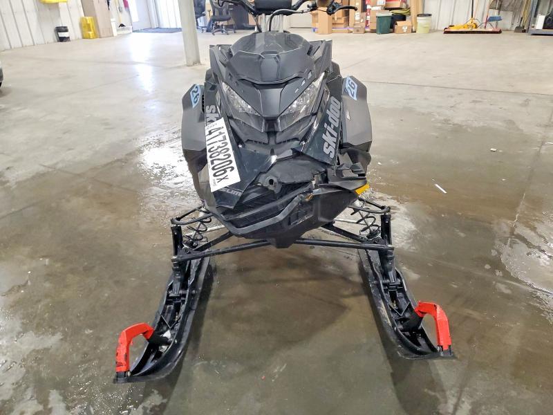 2021 Skidoo Summit SP E-TEC 850