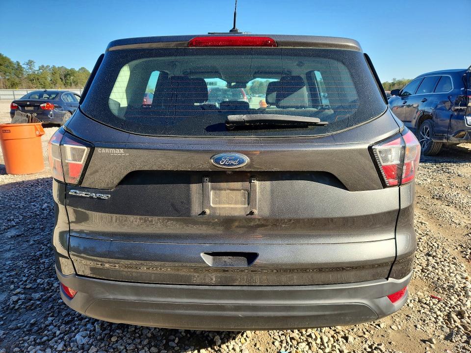 2018 Ford Escape s