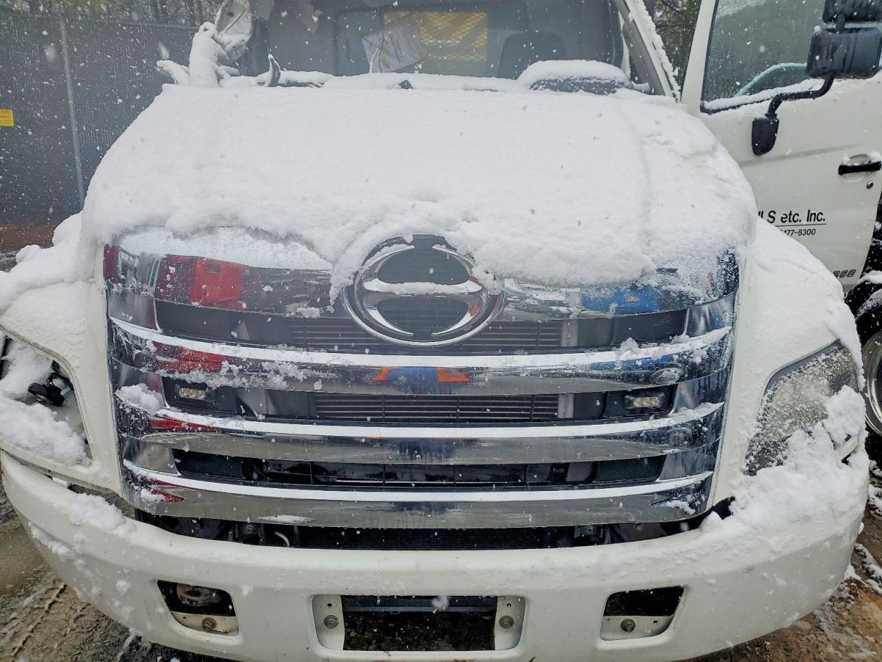 2020 Hino 258/268 Flatbed Truck  With Crash Attenuator
