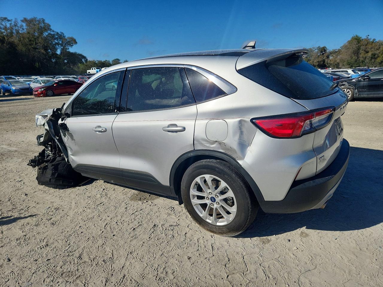 2020 Ford Escape se