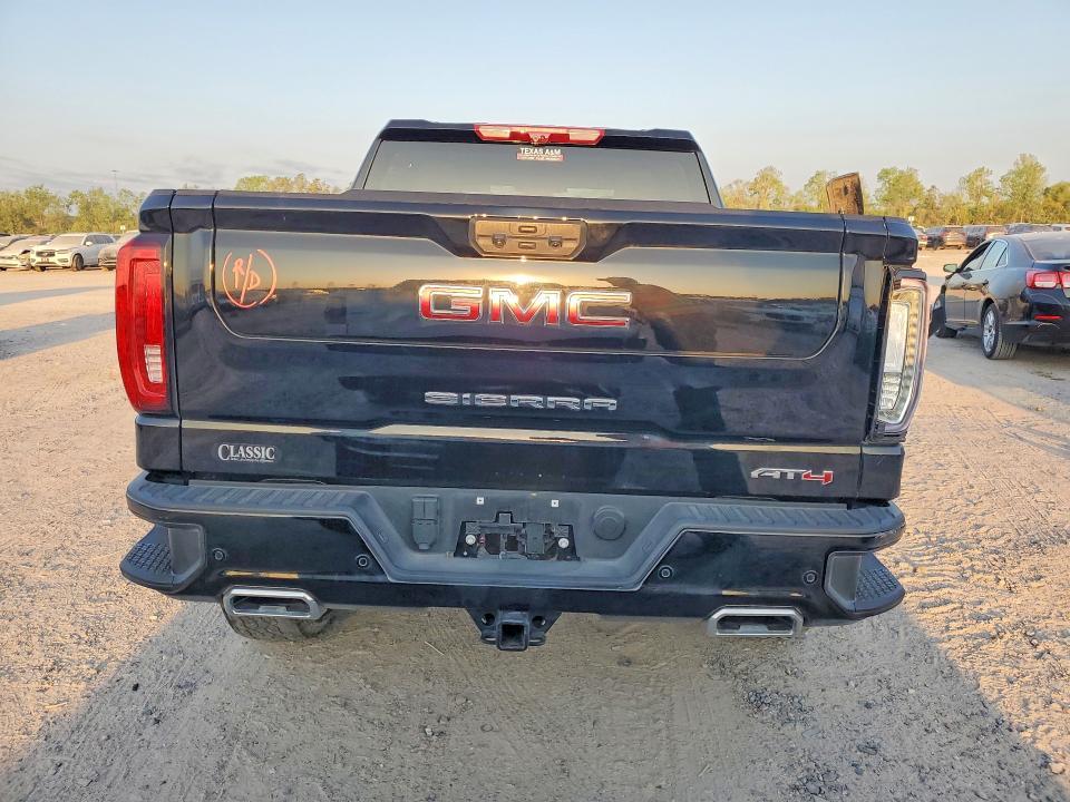 2025 GMC Sierra K1500 AT4