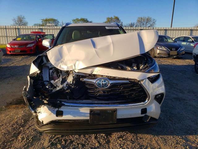 2021 Toyota Highlander Hybrid Limited