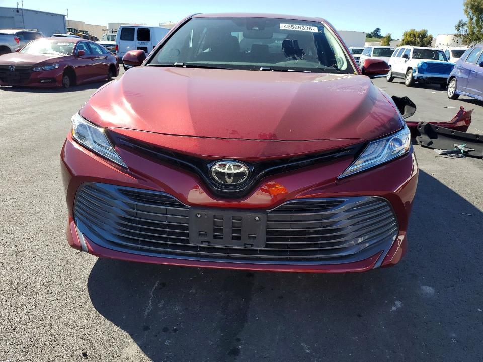 2020 Toyota Camry xle