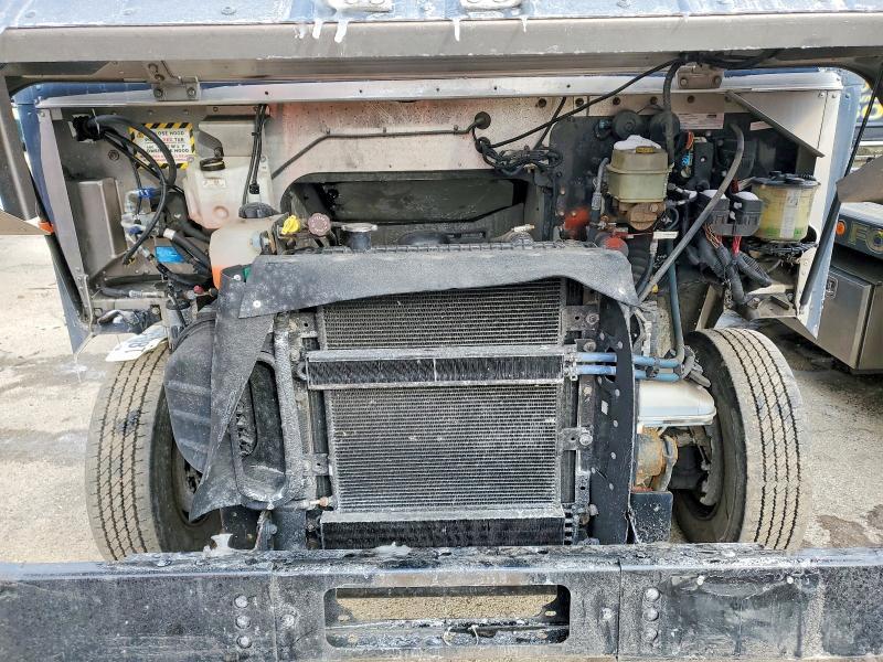 2021 Freightliner MT45G Chassis Delivery Truck