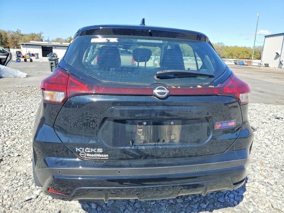 2024 Nissan Kicks s
