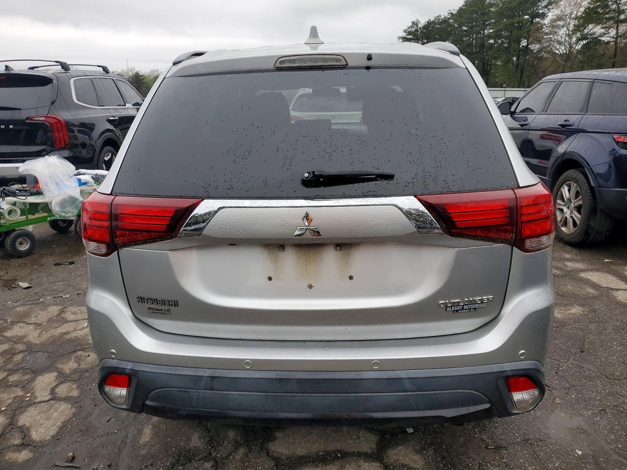 2018 Mitsubishi Outlander se
