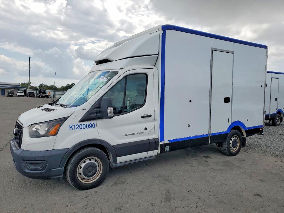 2020 Ford Transit Delivery Truck