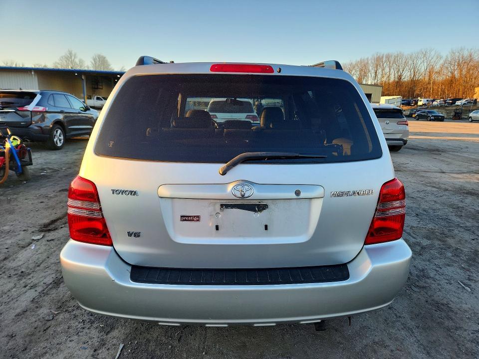 2001 Toyota Highlander Base