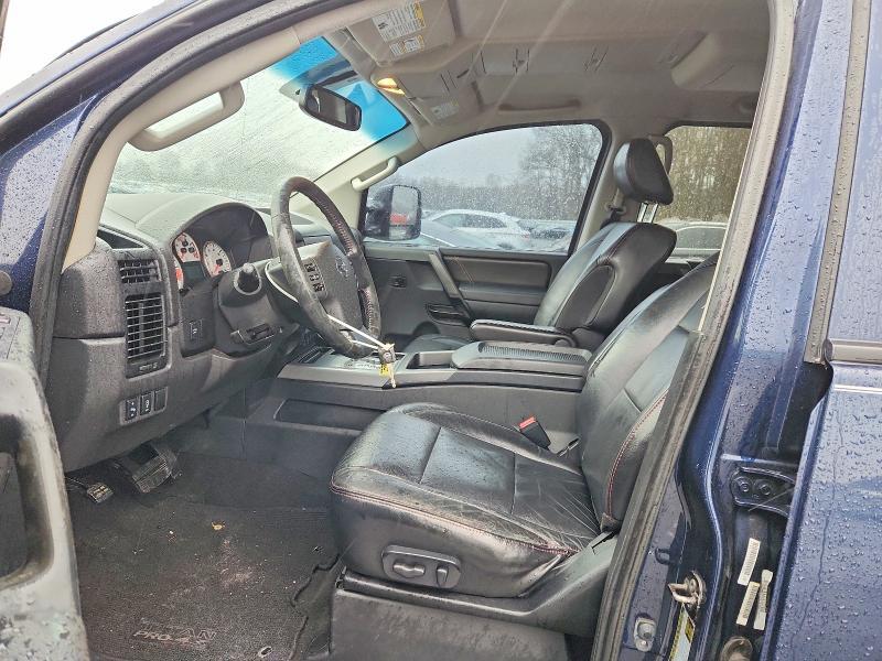 2012 Nissan Titan SV