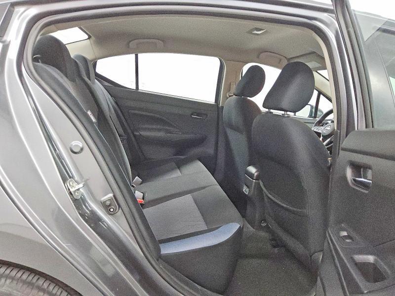 2023 Nissan Versa sv