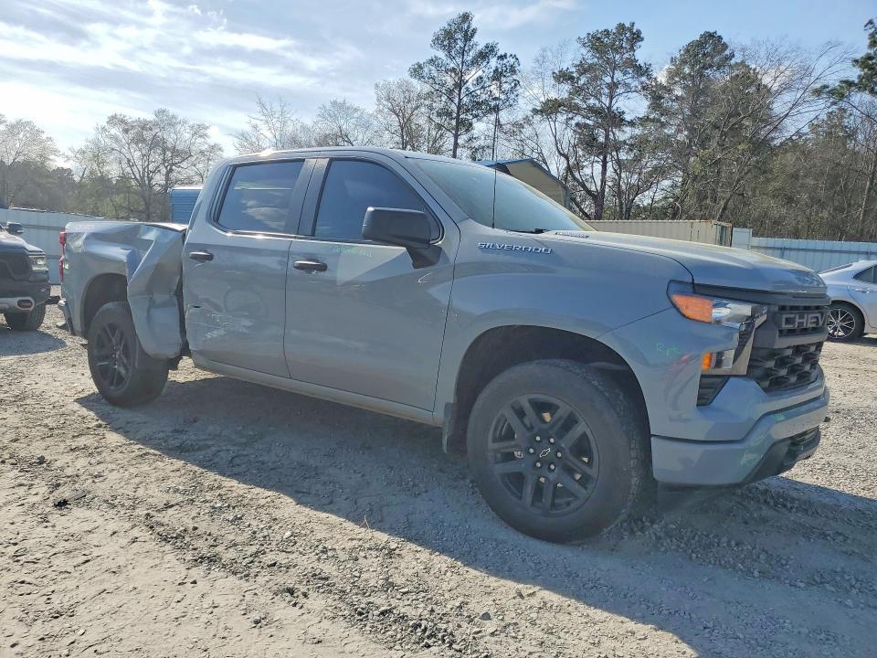 2024 Chevrolet Silverado K1500 Custom