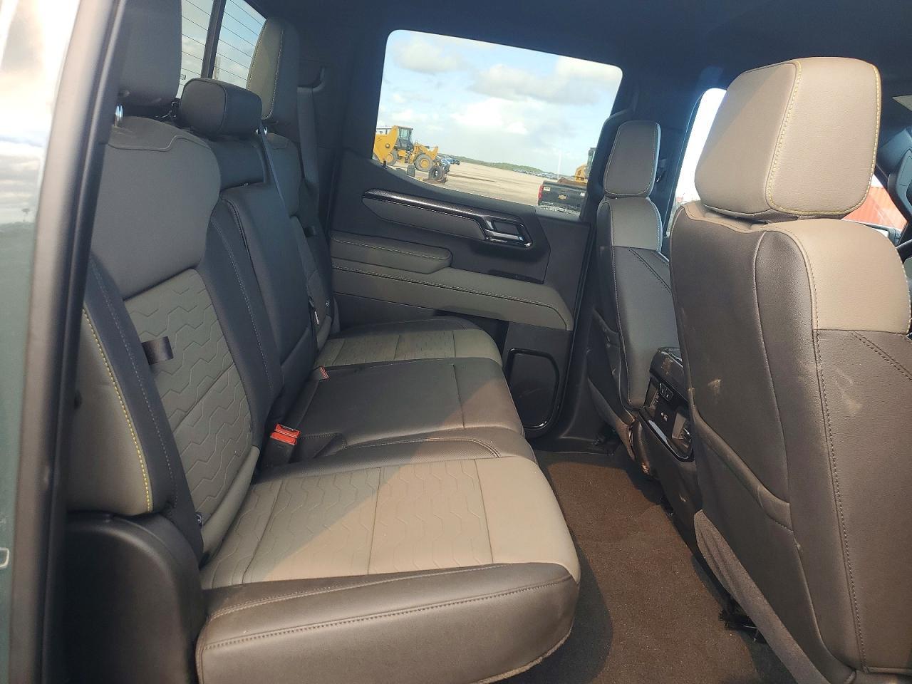 2025 Chevrolet Silverado K1500 ZR2