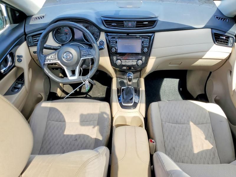 2017 Nissan Rogue sv