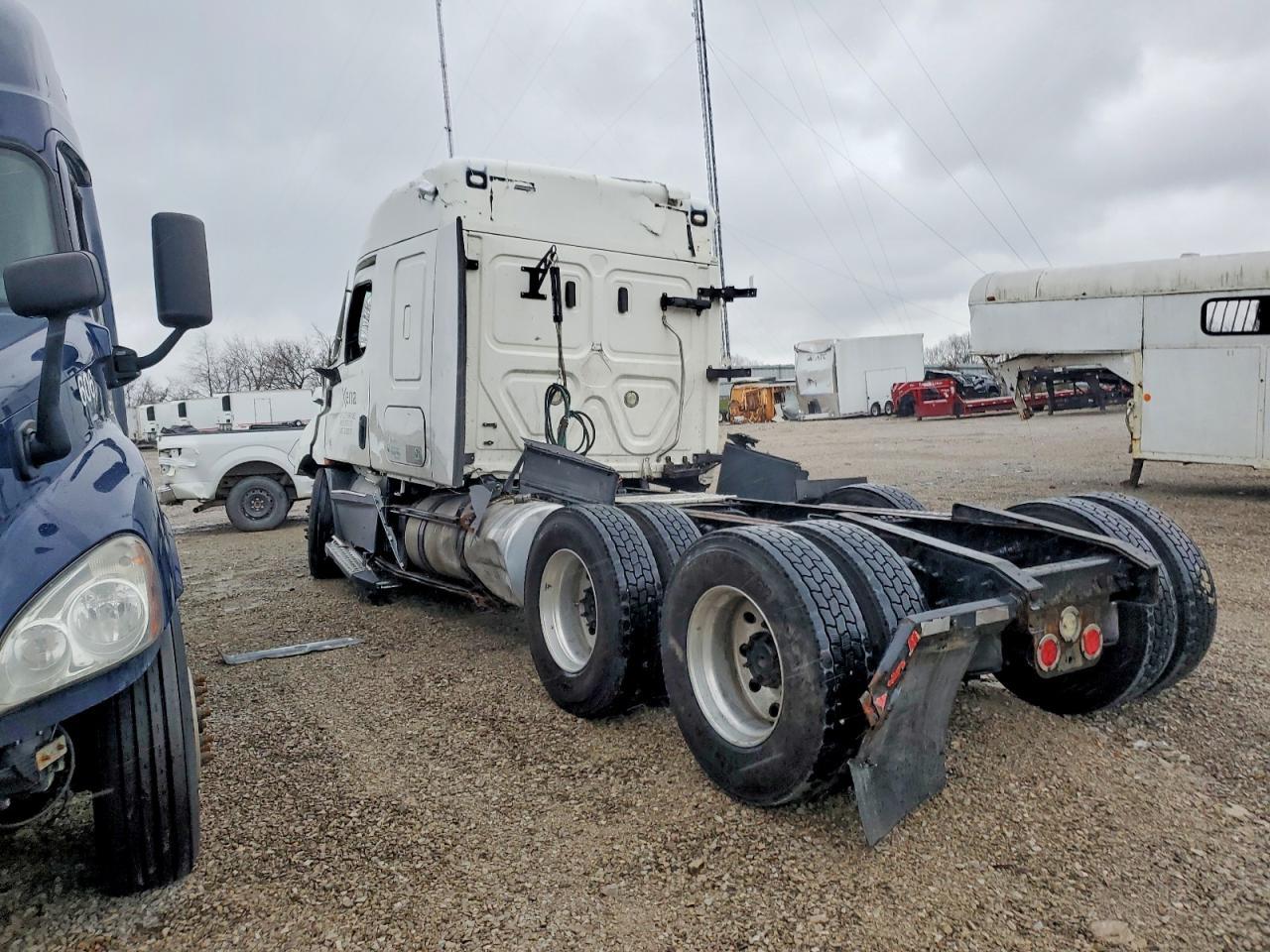 2021 Freightliner Cascadia 116 Semi Truck