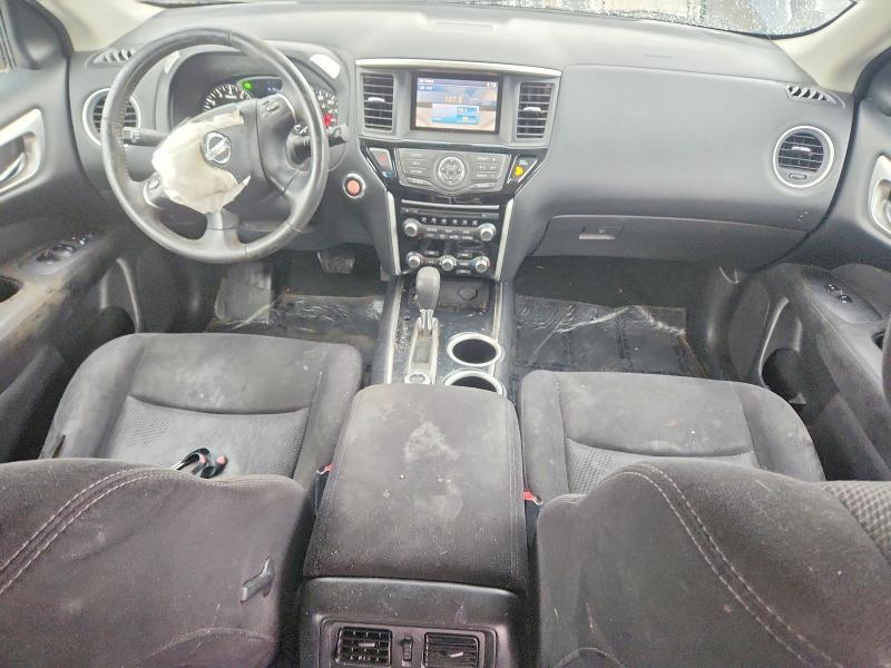 2014 Nissan Pathfinder sv