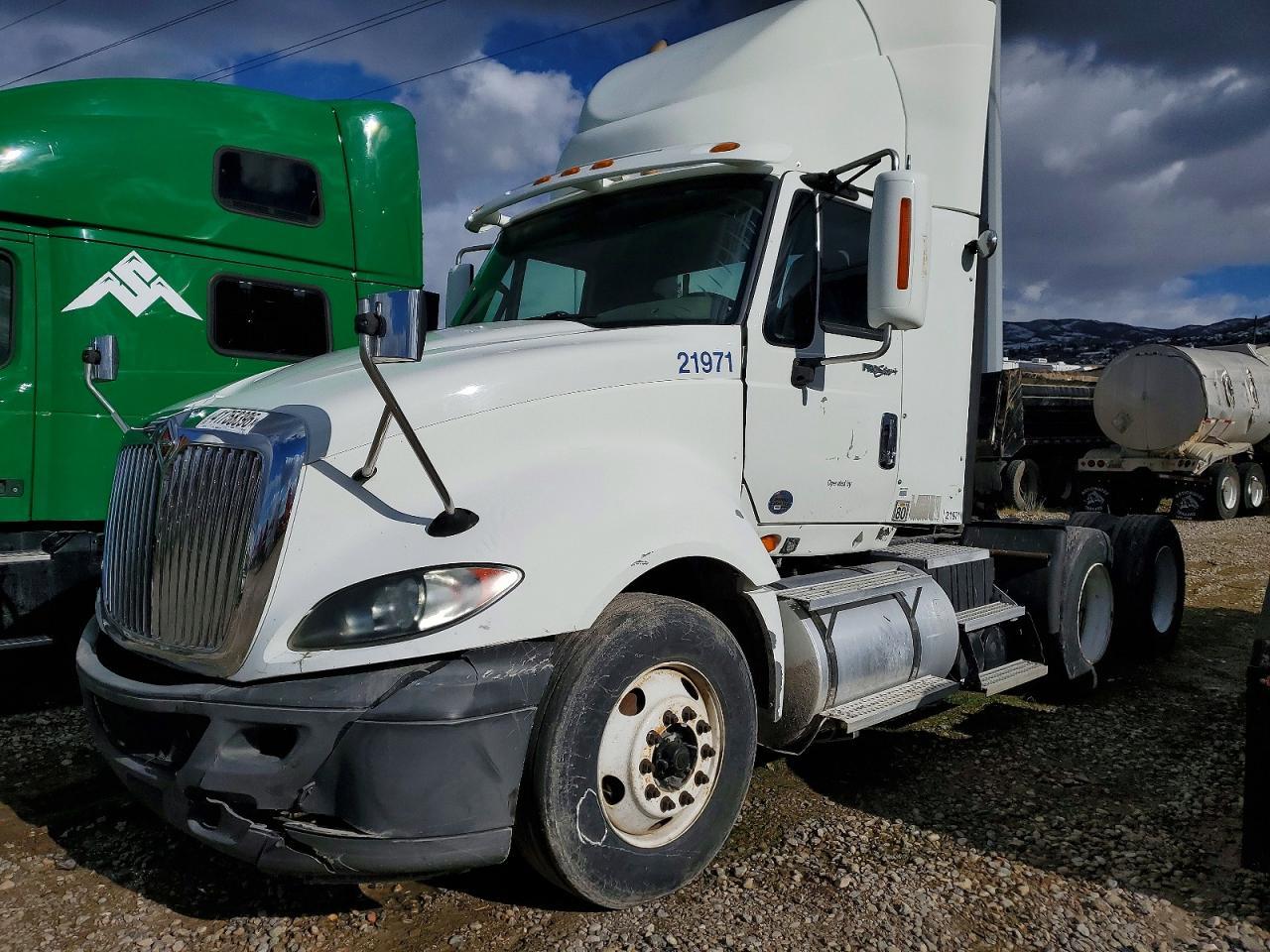 2013 International LF687 Semi Truck