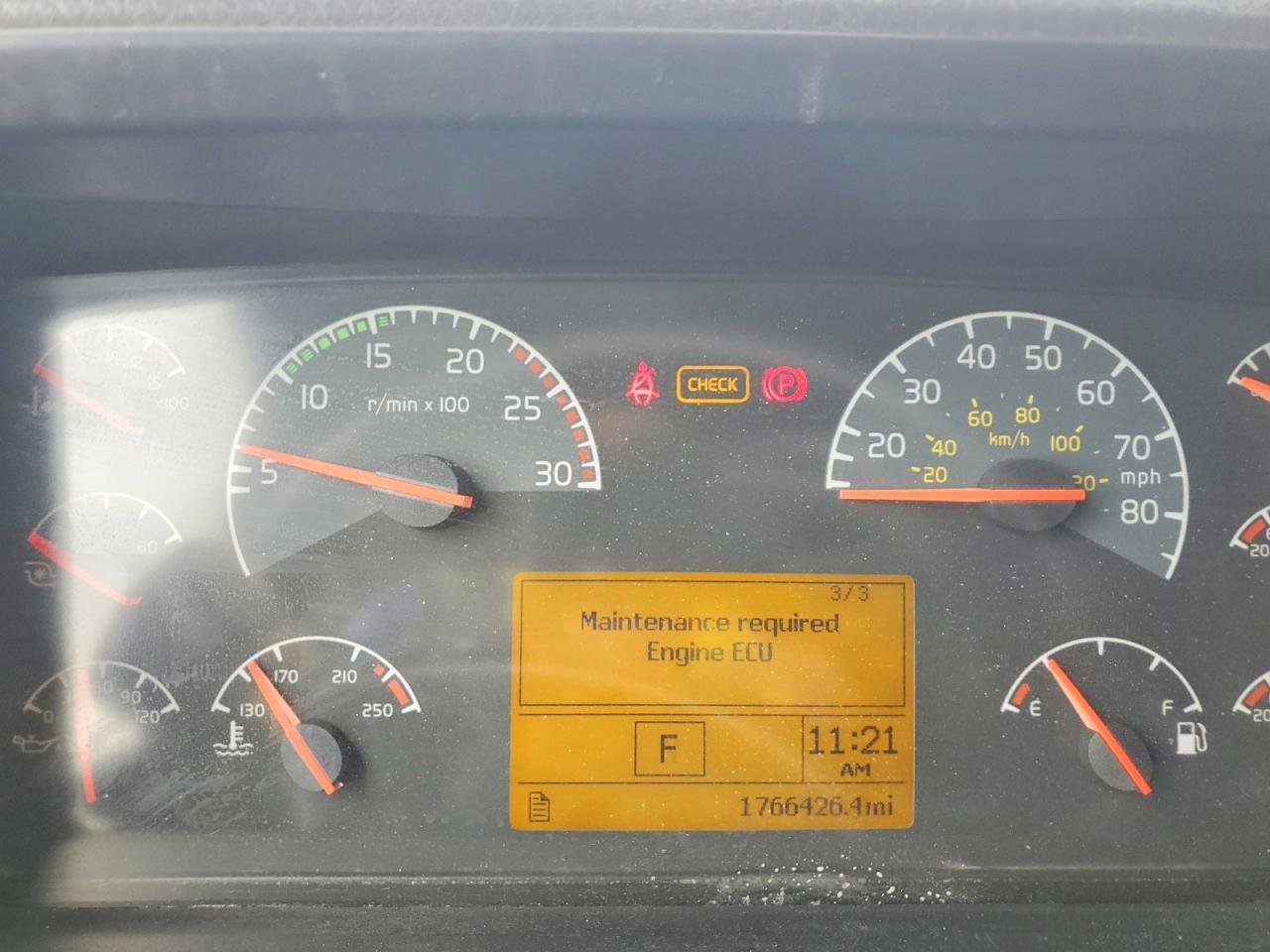 2007 Volvo VNL Semi Truck