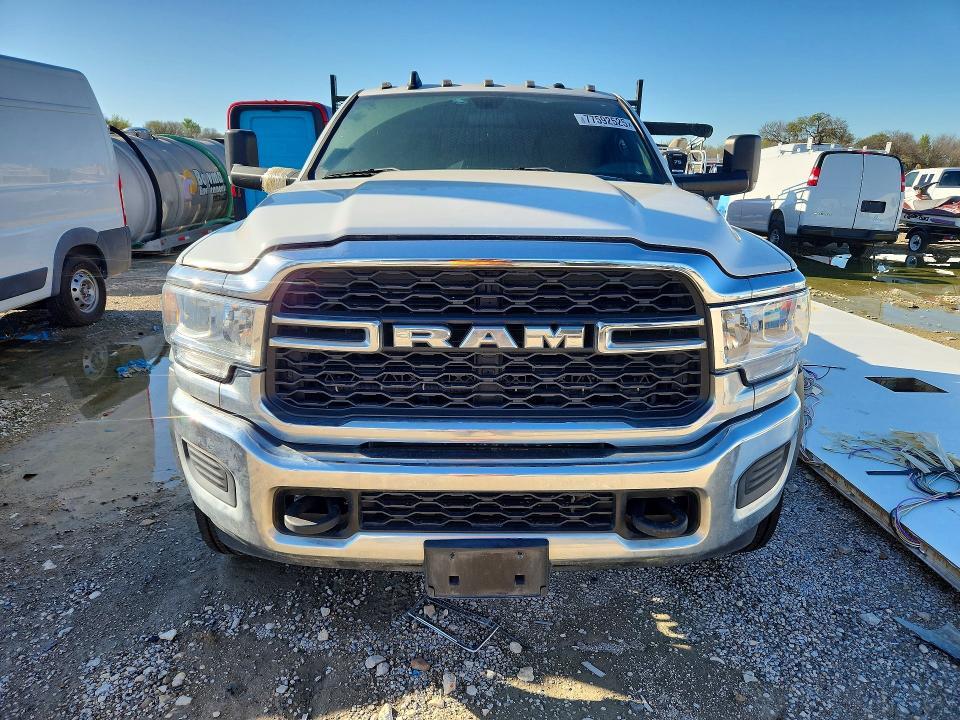 2022 Dodge RAM 5500 Flatbed Truck
