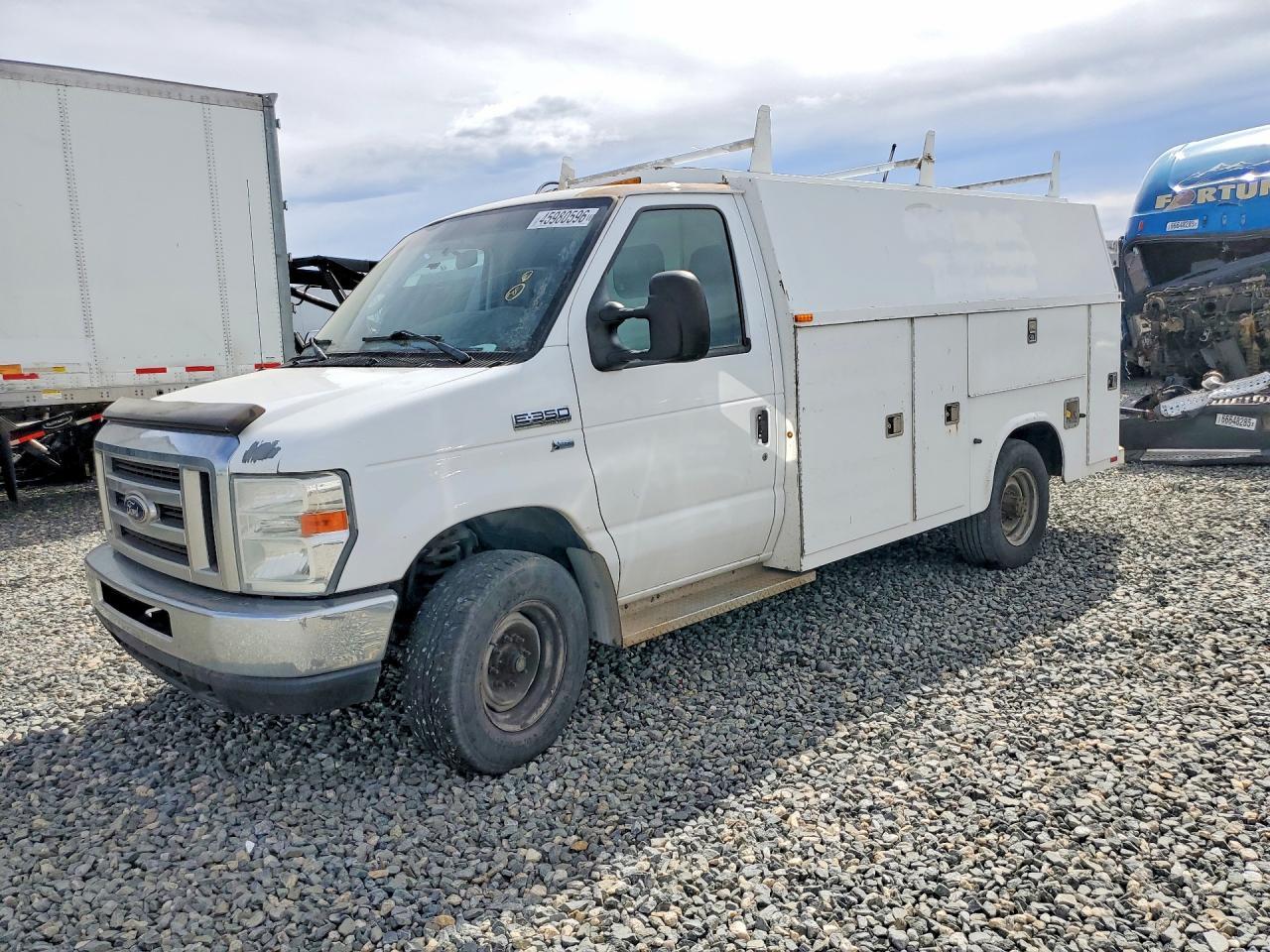 2014 Ford E350 Utility / Service Truck