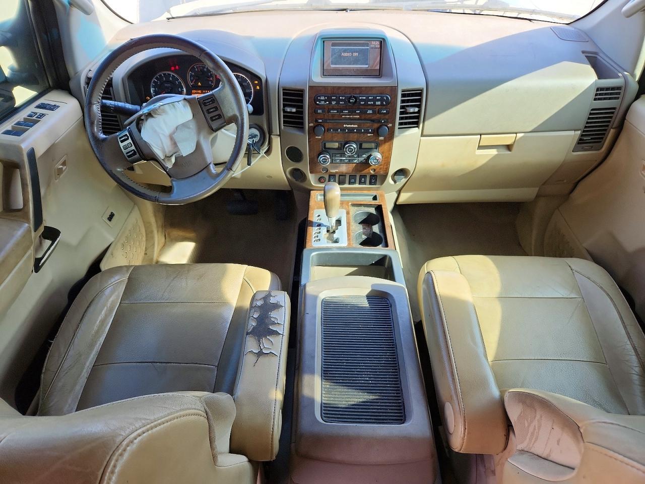 2012 Nissan Titan SV