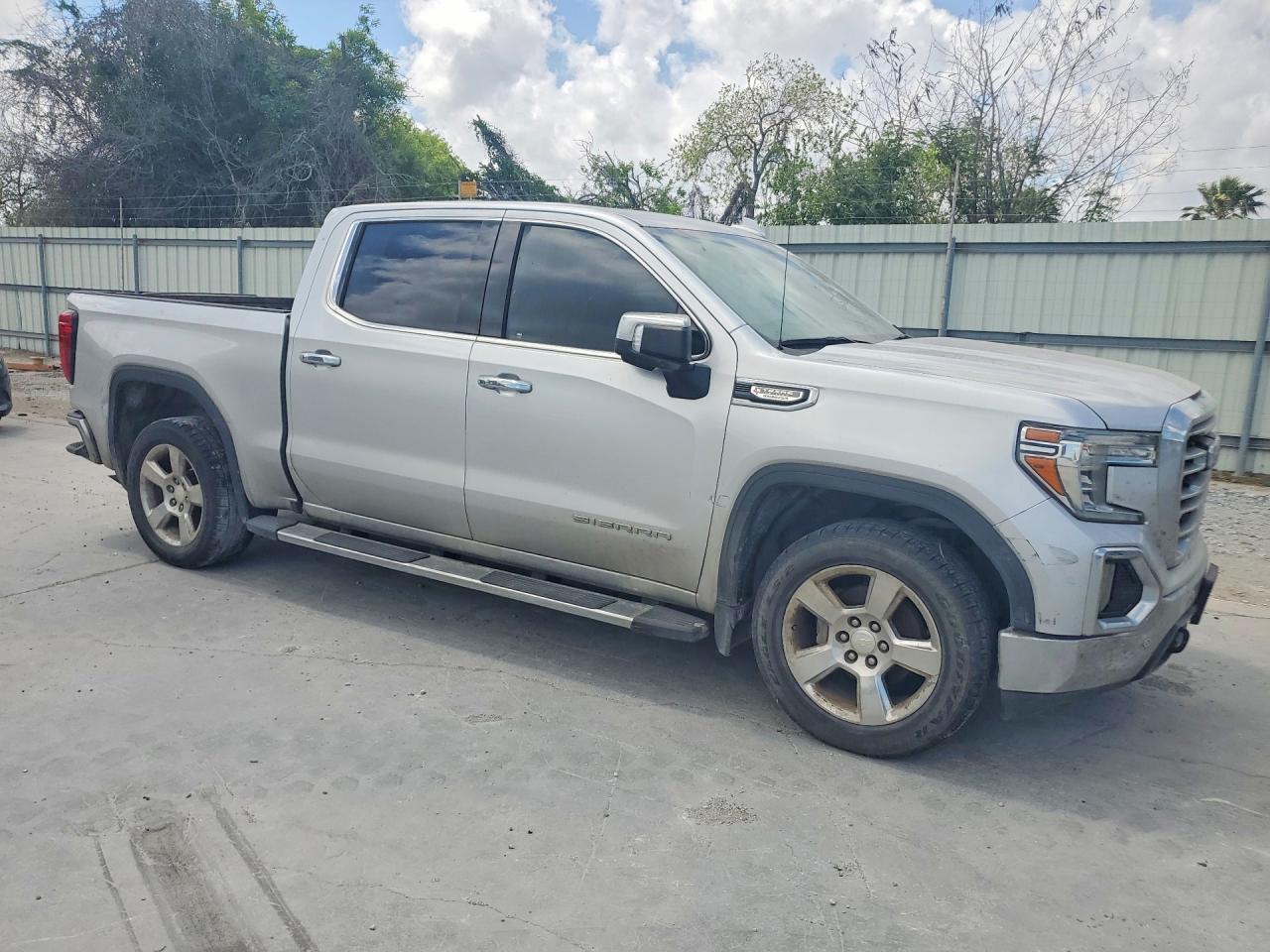 2020 GMC Sierra C1500 SLT