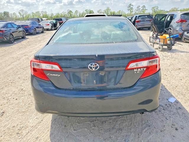 2012 Toyota Camry le