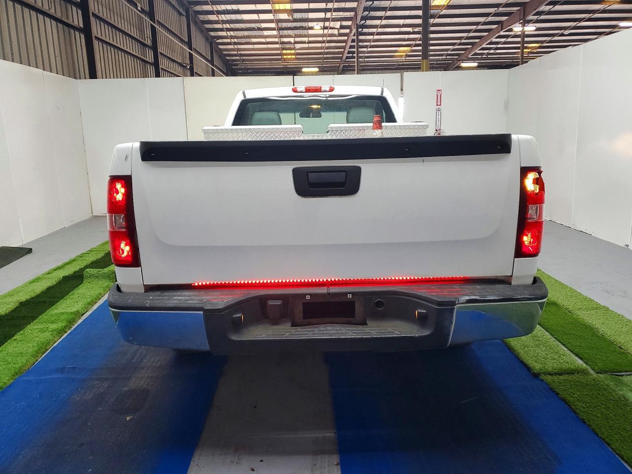 2013 Chev 1500 4X2 / Pickup