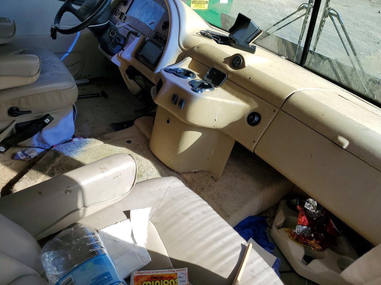 2003 Workhorse Custom Chassis W22 RV