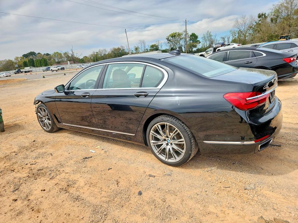 2016 BMW 740 i