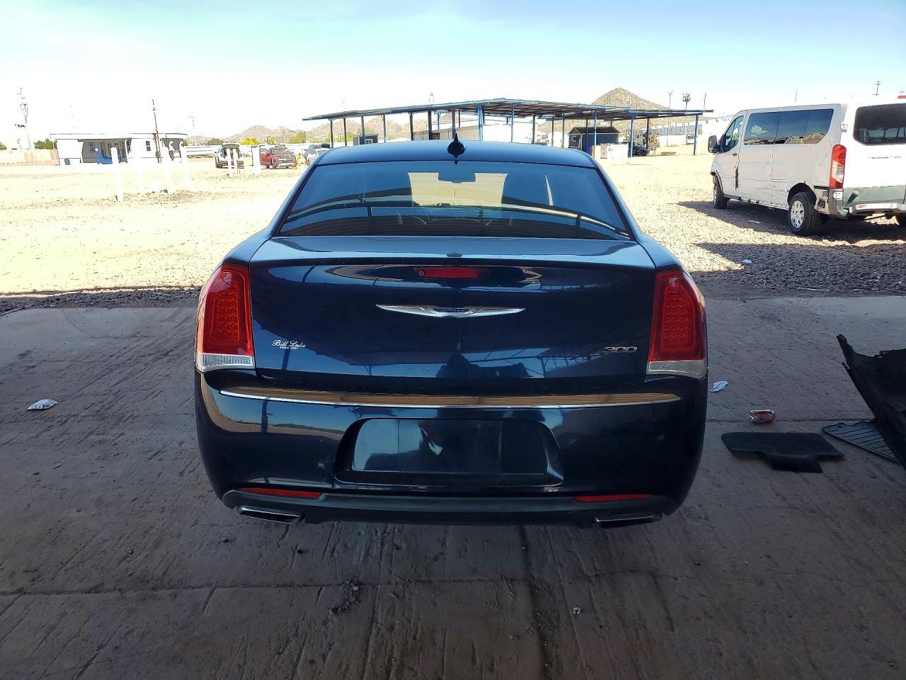 2015 Chrysler 300 Limited