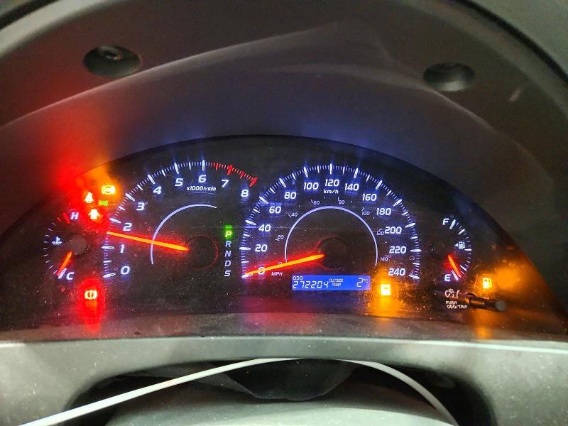 2011 Toyota Camry xle 4DR