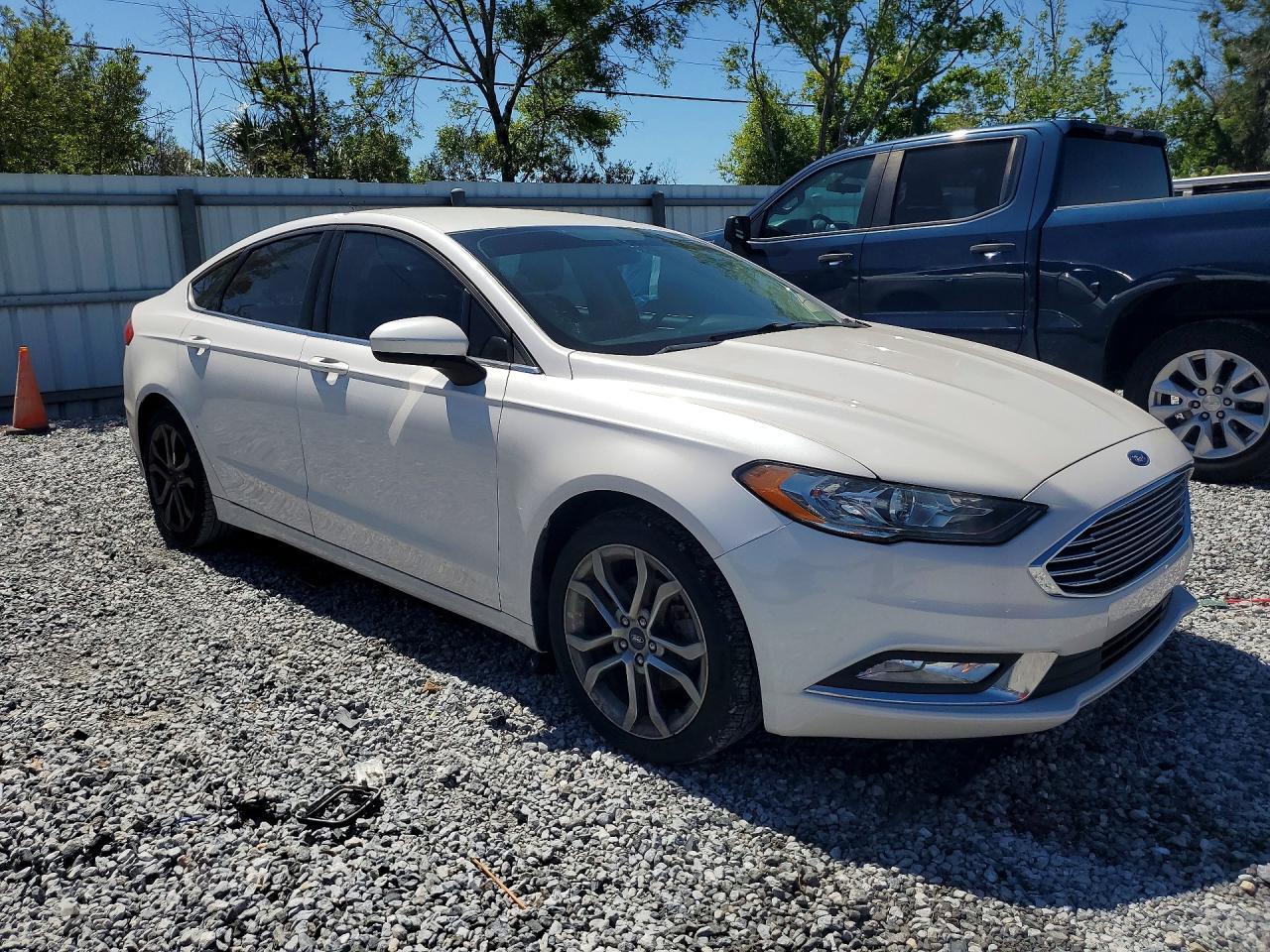 2017 Ford Fusion se