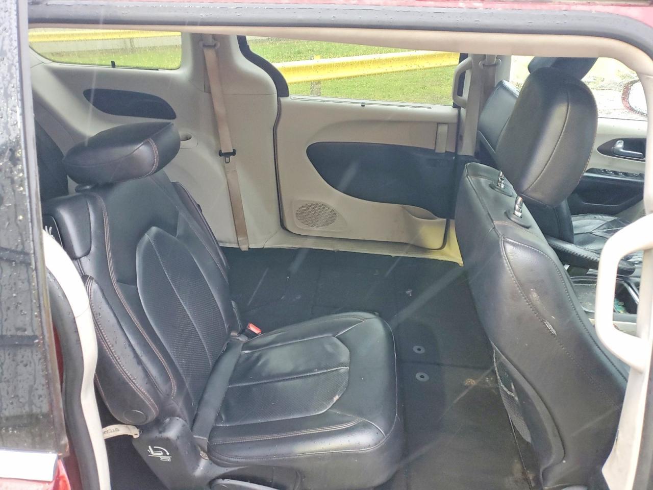 2019 Chrysler Pacifica Touring l