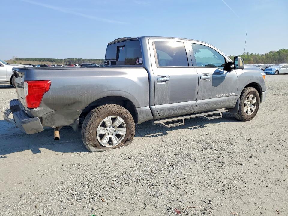 2018 Nissan Titan SV