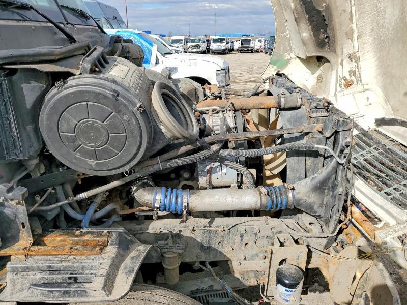 2007 Freightliner Columbia 120 Semi Truck