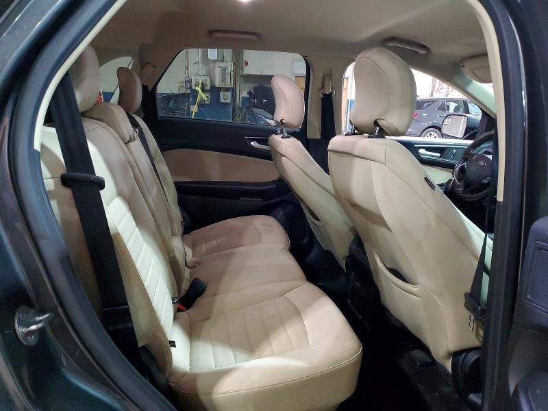 2017 Ford Edge se